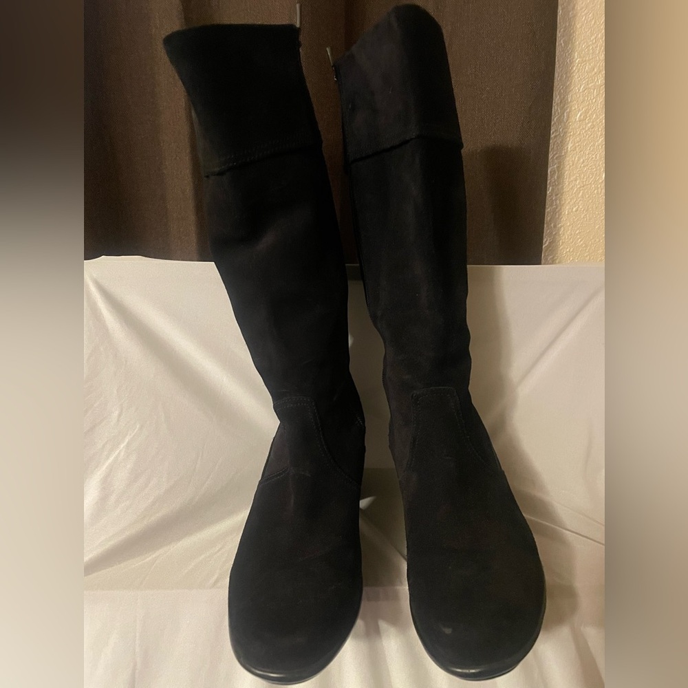Dansko Elegant Black Women's Boots